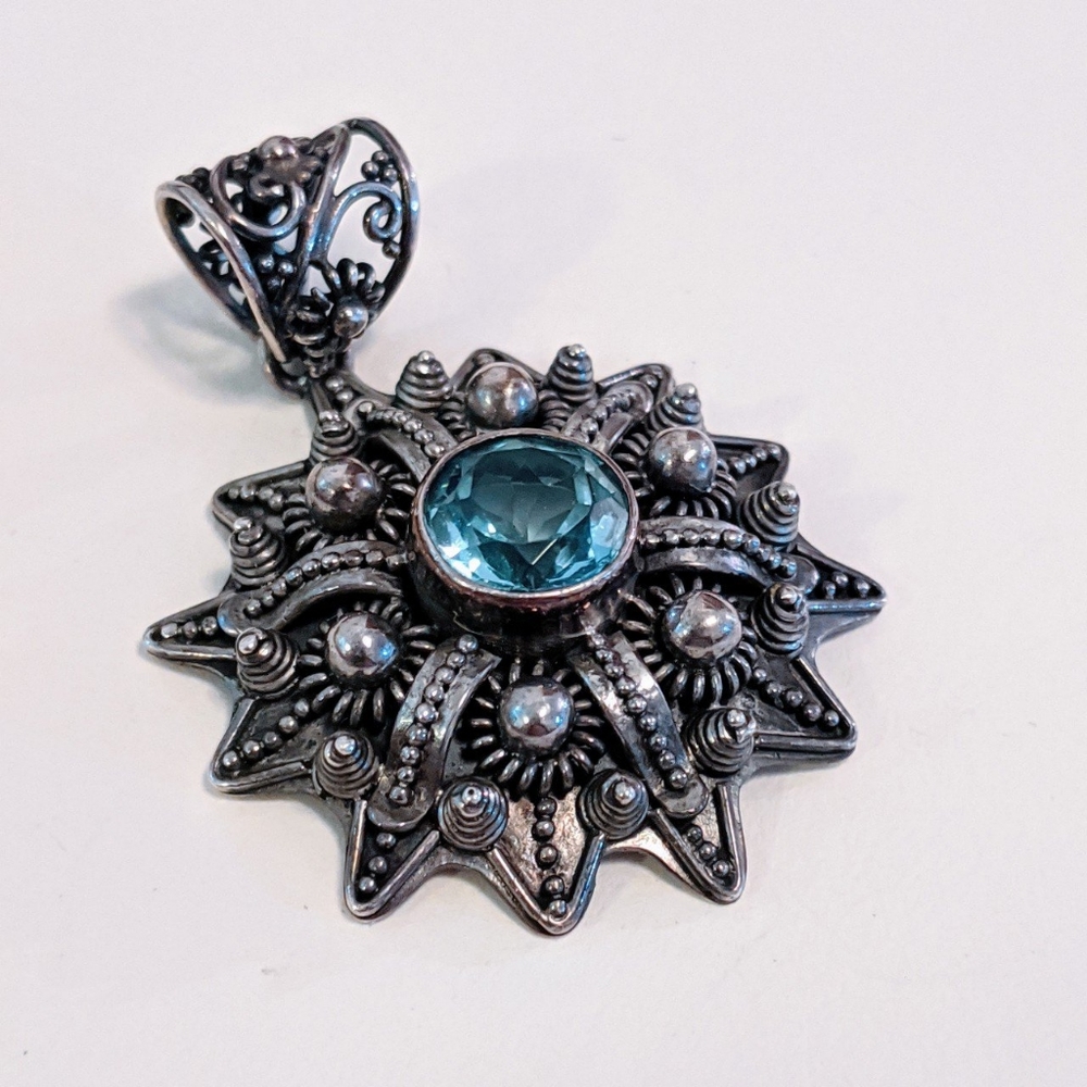 AMAZING VINTAGE PENDANT